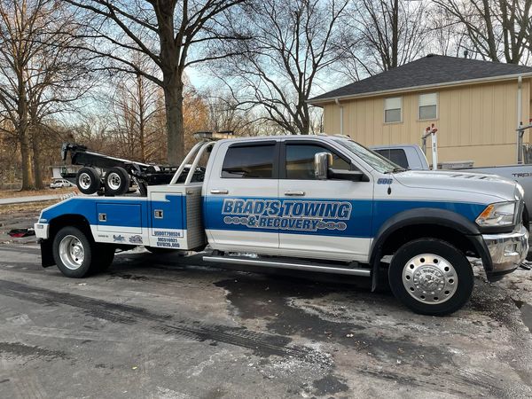 Brads towing and recovery kansas city missouri