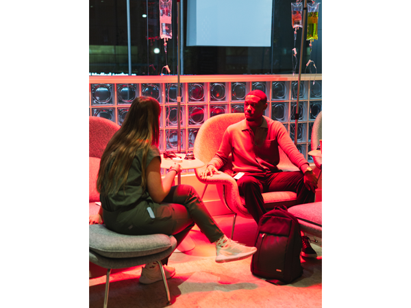 Toronto IV Lounge - Photo by Brittany Daigle