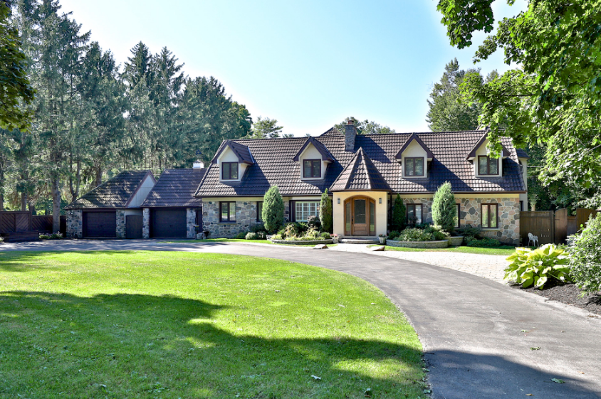 25 Bellehaven Crescent - Featured Toronto Home For Sale