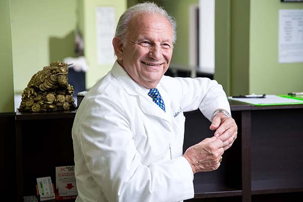 top weight loss physician and nutritionist new york ny - Dr. Vadim Surikovnew york ny